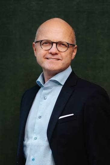 Dr. Vidar Helgesen